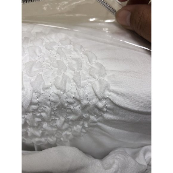 Swift Home Rosette Pinktuck Duvet Cover Set White Twin/Twin XL - Picture 8 of 10